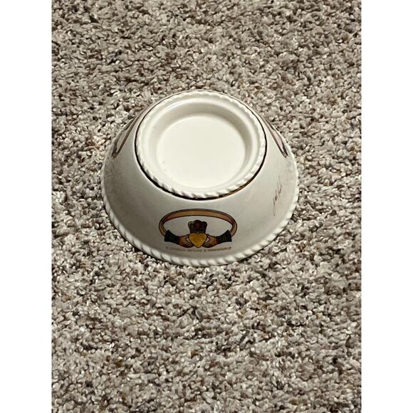 Celtic Candle Holder CRE  Claddagh Ring Irish Porcelain Galway Ireland - Picture 1 of 8